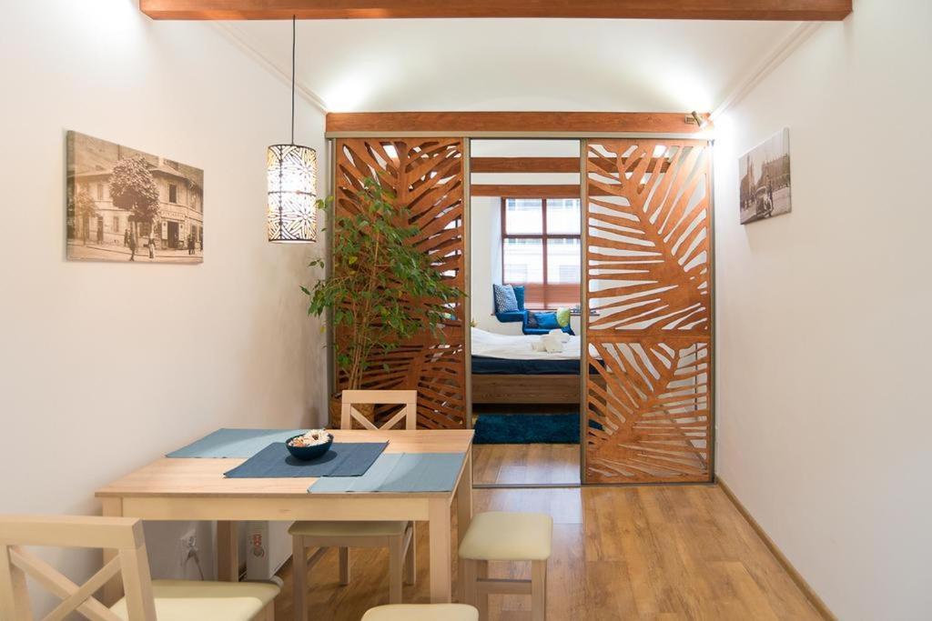 קרקוב Cozy Studio On Wielopole Street. מראה חיצוני תמונה